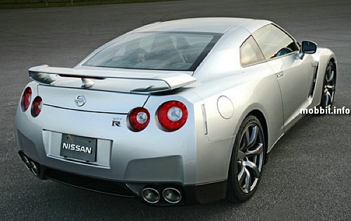  Nissan GT-R ()