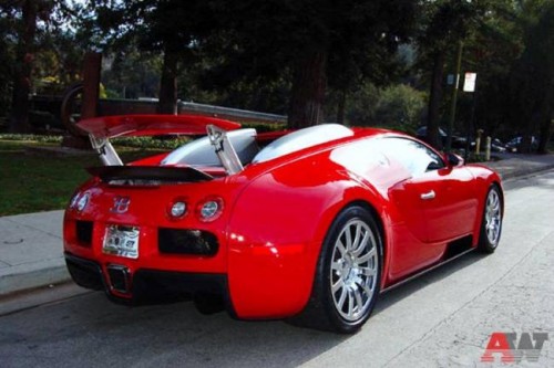 Bugatti Veyron - король суперкаров!
