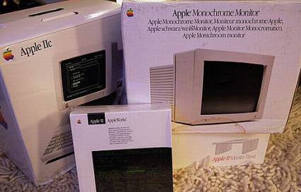 Apple  1988 .     (13 )