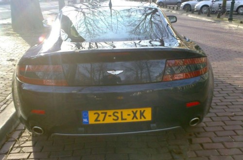 Aston Martin Vantage V8 