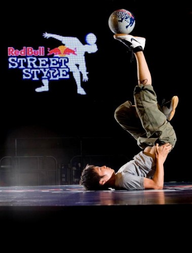 Red Bull Street Style - Чемпионат мира по футбольному фристайлу