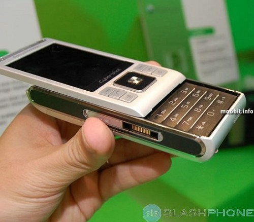Sony Ericsson C905 - 8,1- 