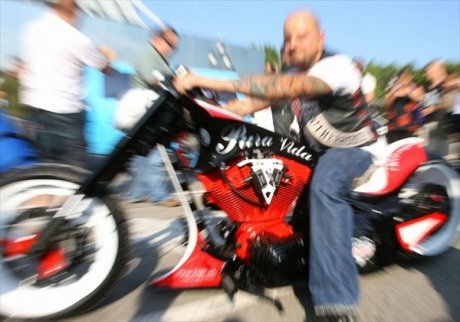   Harley-Davidson   105- 