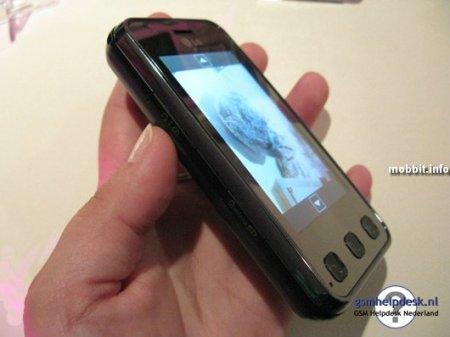  LG KC910:     