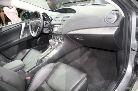   Mazda3    -