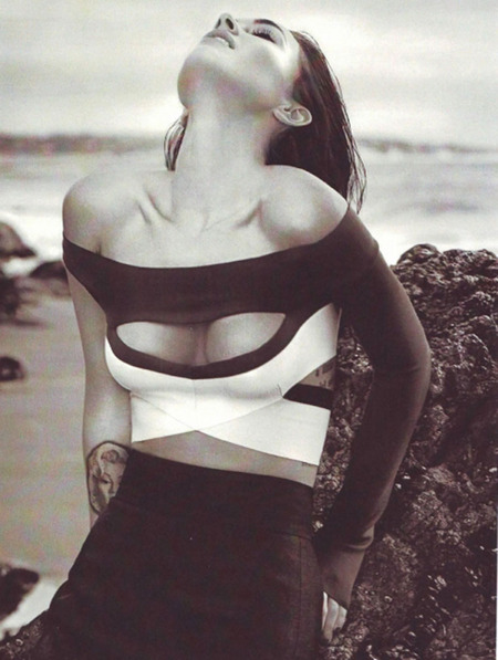   (Megan Fox)  Elle