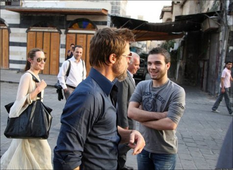 Анжелина Джоли и Брэд Питт посетили беженцев  в Дамаске
