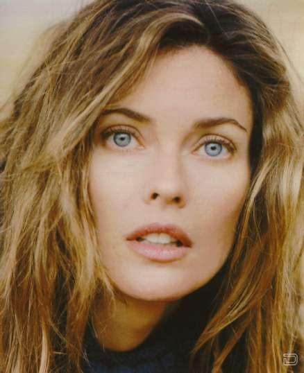   (Carol Alt)    