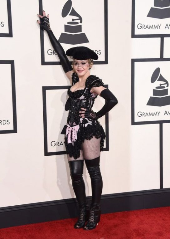 Мадонна шокировала зрителей премии «Грэмми»